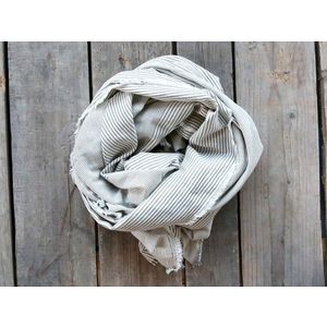 Béžovo-šedý pruhovaný šátek s roztřepeným koncem - 70*180 cm 12112-00 obraz