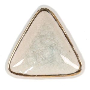 Bílá antik úchytka s popraskáním ve tvaru trojúhelníku - 5*5*7 cm 65041 obraz