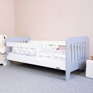 New Baby Dětská postel se zábranou Erik bílá-šedá, 140 x 70 cm obraz