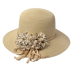 Béžový sluneční dámský klobouk s květinami - Ø 33*11/ 56cm JZHA0094 obraz