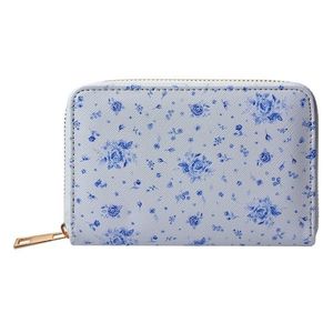 Peněženka s modrými růžičkami Blue Rose Blooming - 10*15 cm JZPUBRB-02 obraz