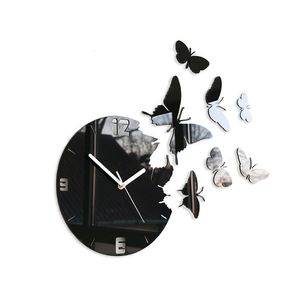 Moderní nástěnné hodiny MOTÝLE (nalepovací hodiny na stěnu) obraz
