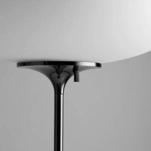 GUBI GUBI Stemlite stojací lampa, černá-chrom, 110 cm obraz