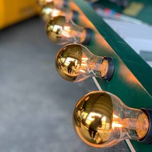 Segula SEGULA LED žárovka E27 3, 2W 927 zrcadlená zlatá obraz
