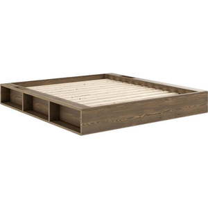 Hnědá dvoulůžková postel z borovicového dřeva s roštem 160x200 cm Ziggy – Karup Design obraz