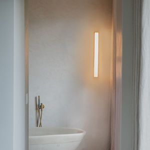 Koupelnové nástěnné svítidlo mosazné 62 cm včetně LED IP44 - Cascada obraz