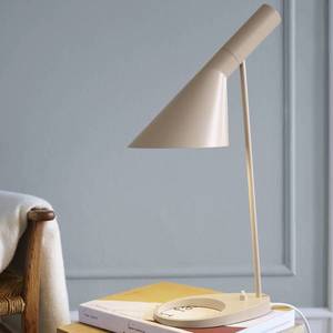 Louis Poulsen Designová stolní lampa Louis Poulsen AJ sand obraz