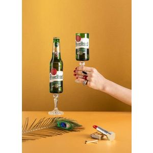 LÁHEV re-design Pilsner Urquel - edice DRUNK GLASSES, 1ks - Lukáš Houdek Provedení: plná láhev obraz