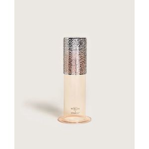Starck svícen + svíčka Peau de Soie/Hedvábná tvář 120g růžová - Maison Berger Paris obraz