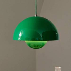 &Tradition &Tradiční závěsné světlo Flowerpot VP7, Ø 37 cm, signální zelená obraz