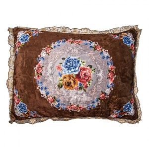 Hnědý polštář s květy a krajkou Baroque - 70*50*6 cm KG039.003 obraz