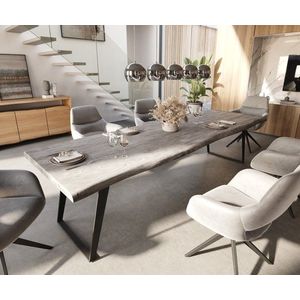 Jídelní stůl Edge 300x100 XL akácie platina kov šikmá obraz