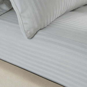 Šedé napínací prostěradlo 90x190 cm Satin Stripe - Catherine Lansfield obraz