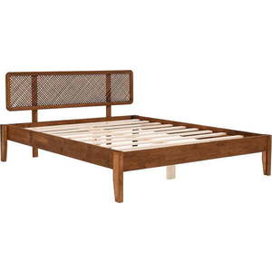 Dvoulůžková postel ze smrkového dřeva s roštem v tmavě hnědo-přírodní barvě 180x200 cm Izabelya – Kalune Design obraz