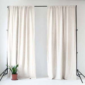 Krémově bílý lněný závěs s tunýlkem Linen Tales Night Time, 275 x 140 cm obraz