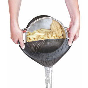 Cedník na těstoviny na hrnec Metaltex Clip On, 28 x 13 cm obraz