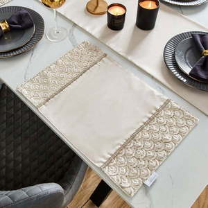 Látková prostírání v sadě 4 ks 30x46 cm Deco Sequin – Catherine Lansfield obraz