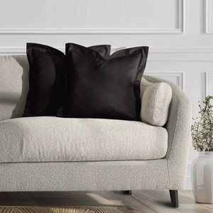 Povlaky na polštáře AmeliaHome Velvet Side černé, velikost 45x45 obraz