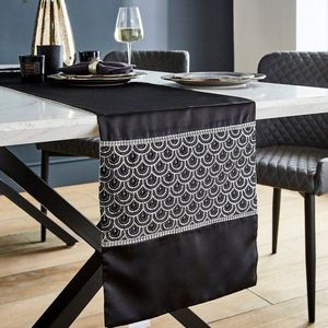 Běhoun na stůl z mikrosaténu 32x220 cm Deco Sequin – Catherine Lansfield obraz