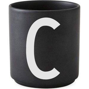 Černý porcelánový hrnek Design Letters Alphabet C, 250 ml obraz