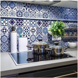 Sada 24 nástěnných samolepek Ambiance Decals Tiles Eusebio, 10 x 10 cm obraz