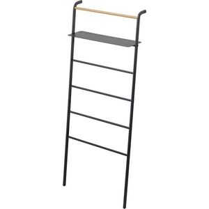 Černý věšák s poličkou YAMAZAKI Tower Ladder obraz