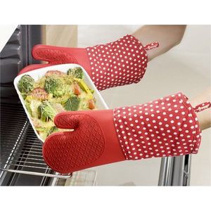 Sada 2 červených silikonových chňapek Wenko Oven obraz