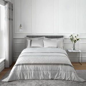 Šedý přehoz z mikrosaténu 240x260 cm Sequin Cluster – Catherine Lansfield obraz