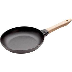 Staub Litinová pánev, dřevěná rukojeť, Ø 26 cm, černá 12242623 obraz