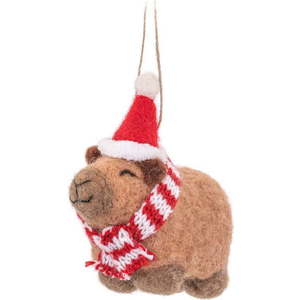 Vlněná ručně vyrobená vánoční ozdoba 11 cm Capybara – Sass & Belle obraz