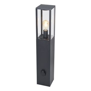 Moderní venkovní stojací lampa černá 80 cm se zásuvkou IP44 - Charlois obraz