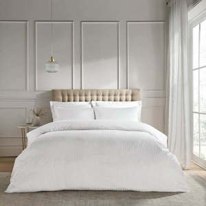 Bílé damaškové povlečení na dvoulůžko/prodloužené 230x220 cm Satin Stripe – Catherine Lansfield obraz