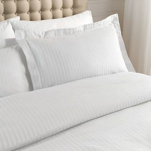 Damaškové povlaky na polštáře v sadě 2 ks 75x50 cm Satin Stripe – Catherine Lansfield obraz