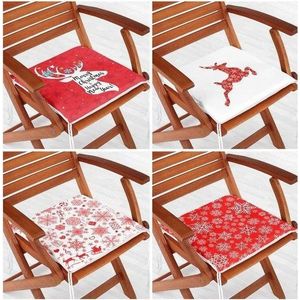 Podsedáky v sadě 4 ks s vánočním motivem 40x40 cm Snowflakes – Mila Home obraz