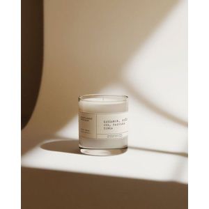 Vonná sojová svíčka doba hoření 40 h #83 Cardamom, Rose, Oud, Tonka – Perfumed Prague obraz
