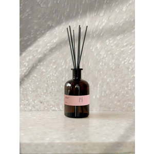Difuzér #68 Peony, Linen, Fern – Perfumed Prague obraz