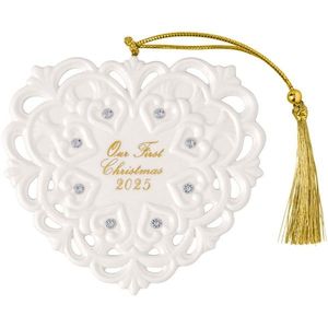 Villeroy & Boch Závěsná porcelánová ozdoba Christmas Classics 2025, Srdce, 9, 5 cm 14-8675-4352 obraz