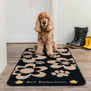 PET REBELLION Běhoun XL Flowers Black, 57 x 110 cm obraz
