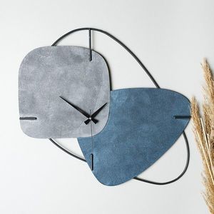 Wallity Dekorativní nástěnné kovové hodiny Clock Brazil šedé obraz
