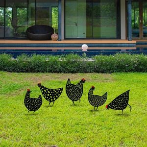 Sada dekorativních kovových doplňků na zahradu Chickens obraz