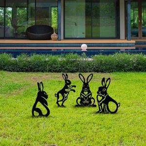 Sada dekorativních kovových doplňků na zahradu Rabbits obraz