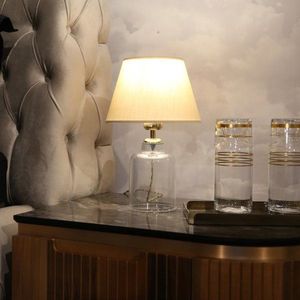 Stolní lampa AYD-2782 obraz