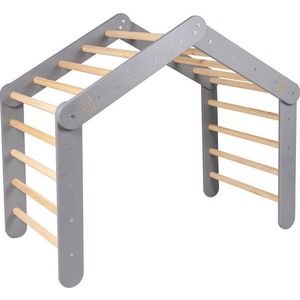 Šedý pikler trojúhelník z borovicového dřeva 61x112x94 cm Montessori – Meowbaby obraz