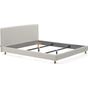 Šedá čalouněná dvoulůžková postel bez roštu 180x200 cm Valma – Kave Home obraz