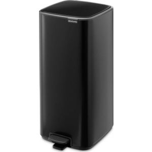 Matně černý nášlapný ocelový odpadkový koš 30 l Bo – Brabantia obraz