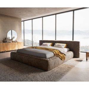 Čalouněná postel Coperti 180x200 cm mikrovlákno taupe vintage obraz