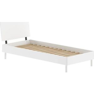 Bílá jednolůžková postel z bukového dřeva s roštem 90x200 cm Forrest – Vipack obraz