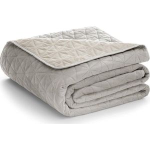 Šedobéžový sametový prošívaný přehoz 220x240 cm Laila – Restilo obraz