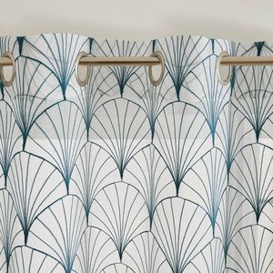 Voálová záclona se vzorem art deco, zakončení očky obraz