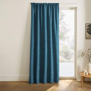 Zatemňovací a izolační závěs zakončený řasící páskou obraz